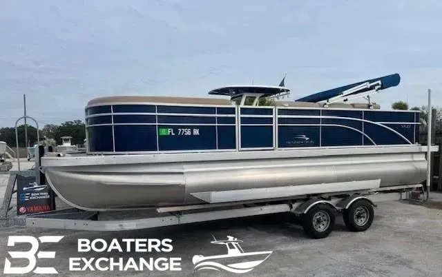 Slide: The Image of Bennington 22SSX 2017 - 2