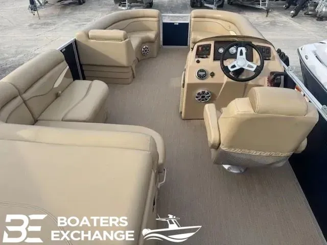 Slide: The Image of Bennington 22SSX 2017 - 5