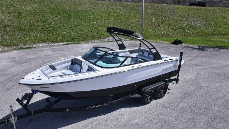 Slide: The Image of 2026 Chaparral SSX 4 boat on trailer, side view. - 18