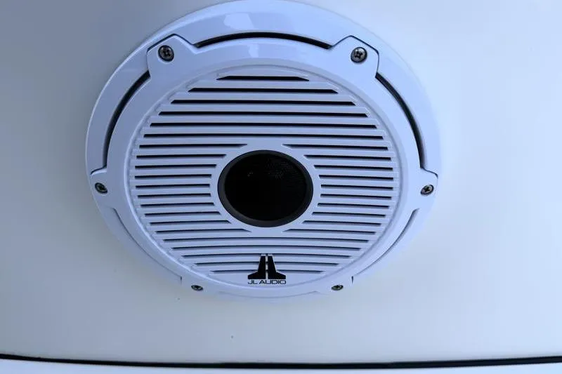 Slide: The Image of White JL Audio speaker on a 2019 Bulls Bay 2000 boat. - 41