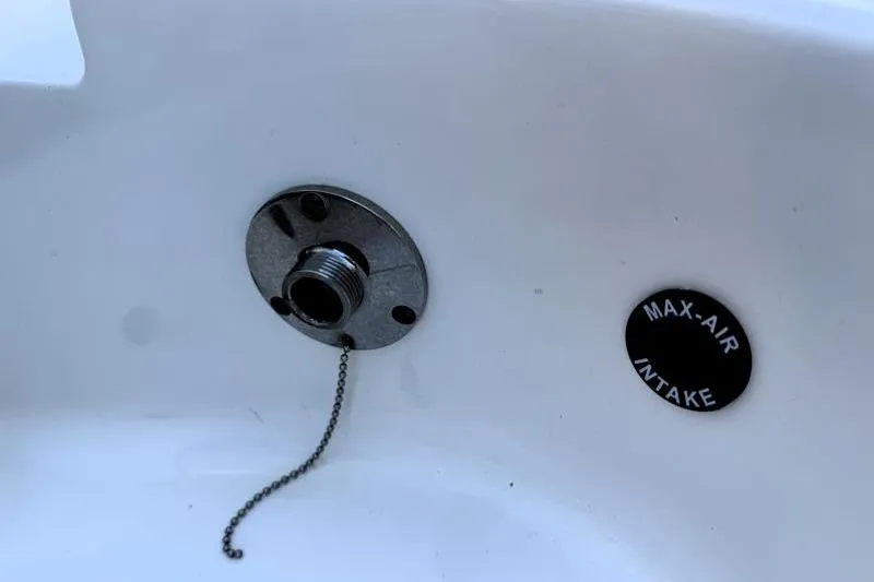 Slide: The Image of Bulls Bay 2000 boat, 2019 model, featuring max-air intake and metal fitting. - 43