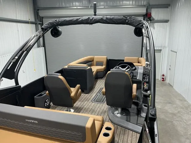 Slide: The Image of Harris SUNLINER 230 SLDH 2026 - 19