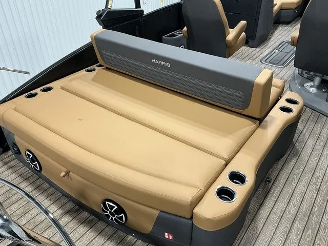 Slide: The Image of Harris SUNLINER 230 SLDH 2026 - 20