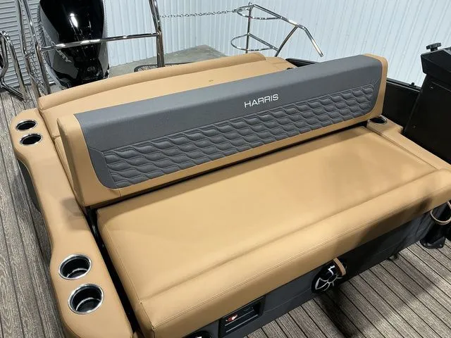 Slide: The Image of Harris SUNLINER 230 SLDH 2026 - 21