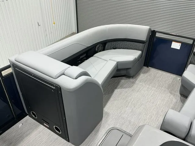 Slide: The Image of Harris Solstice 230 SLDH 2026 - 17