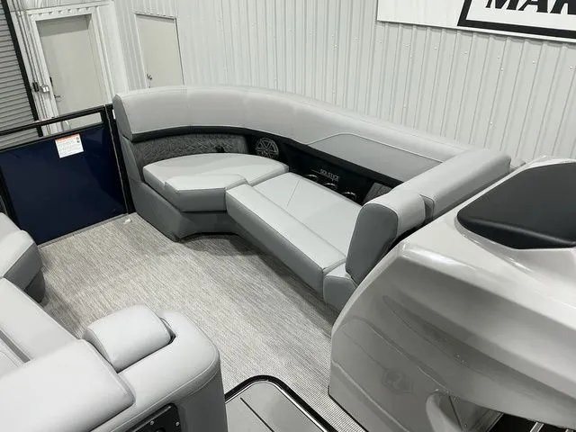 Slide: The Image of Harris Solstice 230 SLDH 2026 - 18