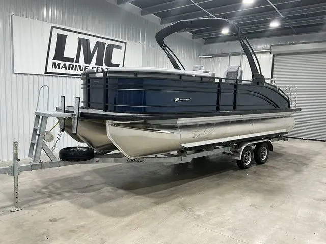 Slide: The Image of Harris Solstice 230 SLDH 2026 - 4