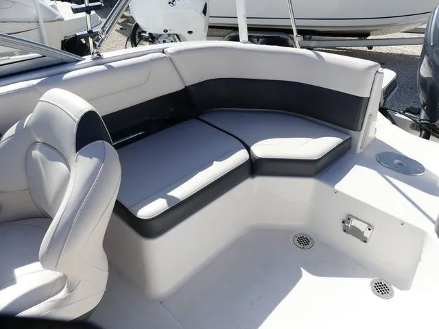 Slide: The Image of Chaparral 230 Suncoast 2017 - 11