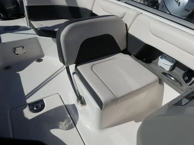 Slide: The Image of Chaparral 230 Suncoast 2017 - 9