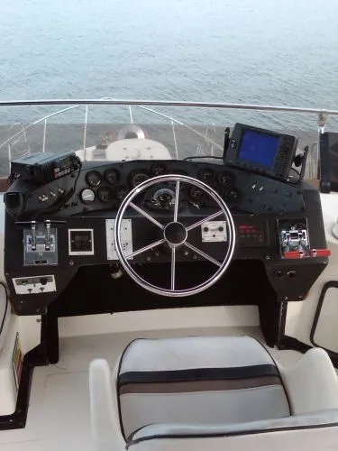 Slide: The Image of Sea Ray 340 Sedan Bridge 1986 - 1