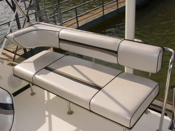 Slide: The Image of Sea Ray 340 Sedan Bridge 1986 - 2