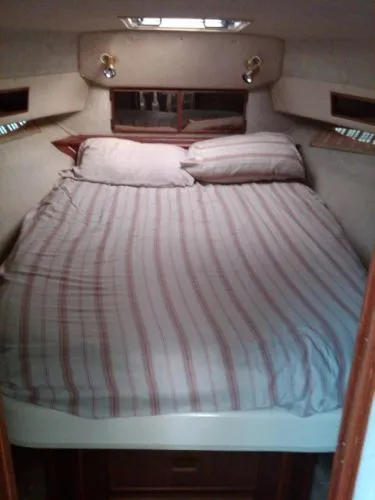 Slide: The Image of Sea Ray 340 Sedan Bridge 1986 - 4