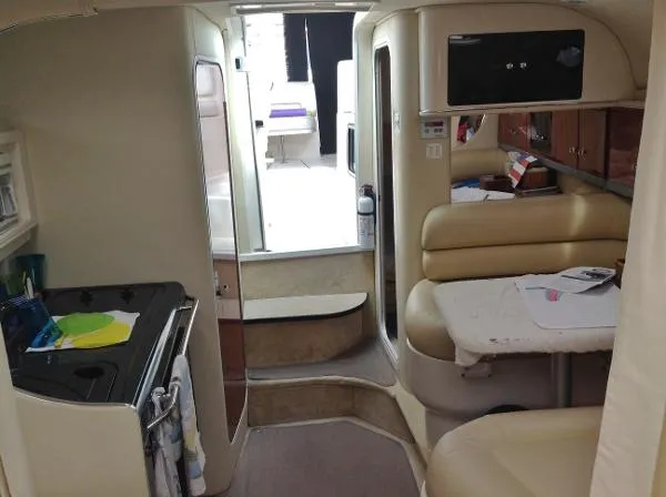 Slide: The Image of Monterey 302 Cruiser 2005 - 11