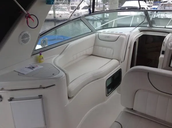 Slide: The Image of Monterey 302 Cruiser 2005 - 5