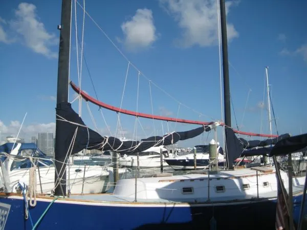 Slide: The Image of Herreshoff 38 Cat Ketch 1984 - 6