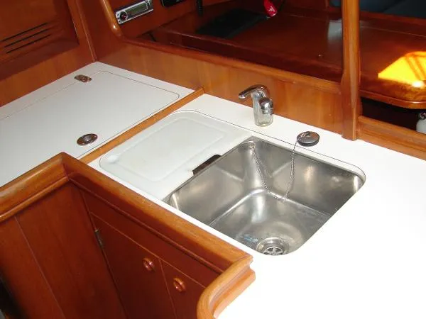Slide: The Image of Beneteau 361 2002 - 11