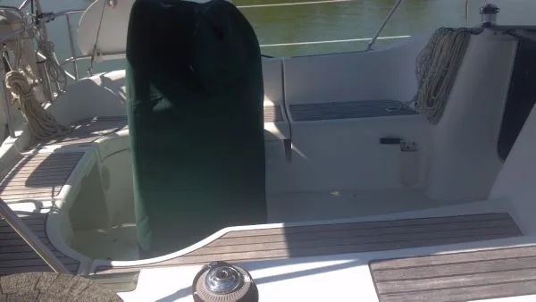 Slide: The Image of Beneteau 361 2002 - 5