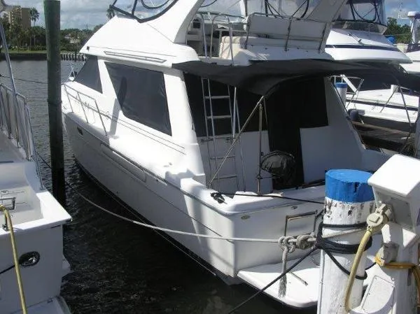 Slide: The Image of Bayliner 3988 Cockpit Motor Yacht 1997 - 7