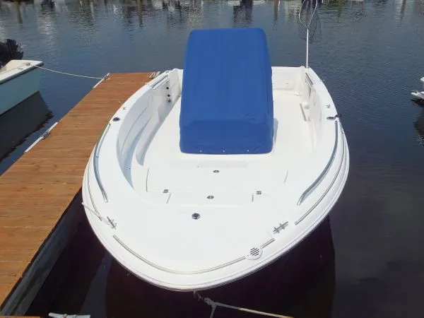 Slide: The Image of Wellcraft 200 Fisherman 2004 - 1