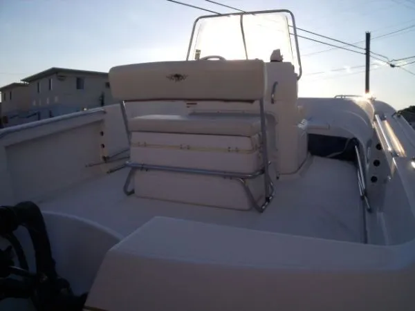 Slide: The Image of Wellcraft 200 Fisherman 2004 - 5
