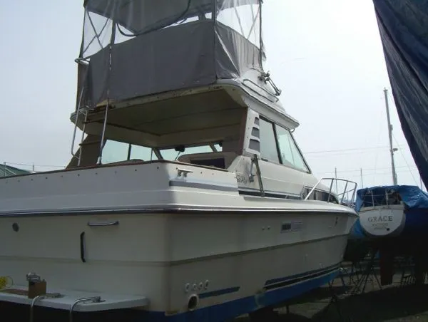 Slide: The Image of Sea Ray Sport Fish 1986 - 3