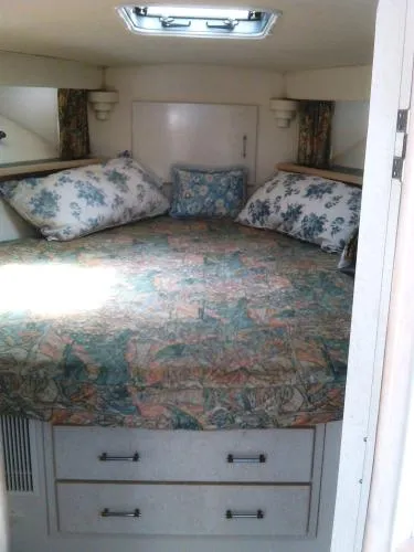 Slide: The Image of Wellcraft cockpit motor yacht 1995 - 5