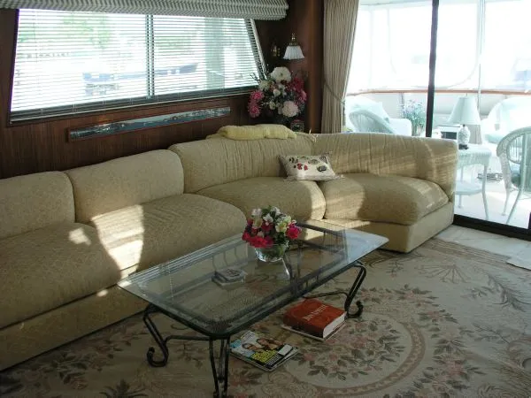 Slide: The Image of Hatteras Motor Yacht 1987 - 1
