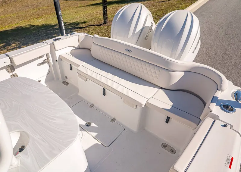 Slide: The Image of Sea Hunt Ultra 285 Coffin Box 2026 - 6