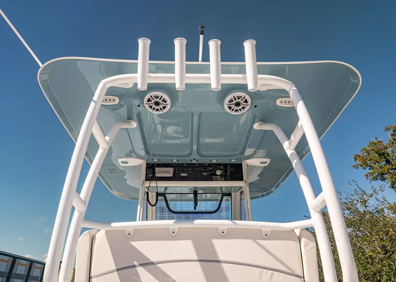 Slide: The Image of Sea Hunt Ultra 285 Coffin Box 2026 - 7