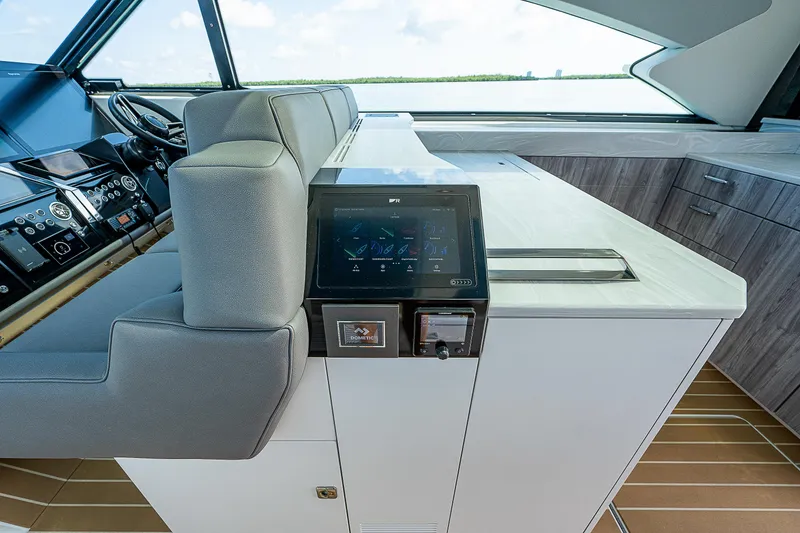 Slide: The Image of Formula 500 Super Sport Crossover 2022 - 92