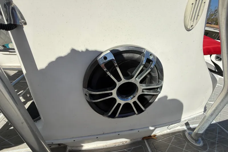 Slide: The Image of Speaker on 2003 Glasstream 273 SCX boat, mounted on white panel. - 94