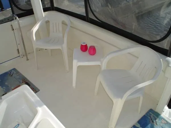Slide: The Image of Silverton 322 Motor Yacht 1999 - 4