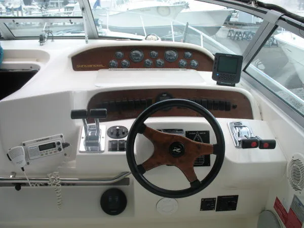 Slide: The Image of Sea Ray 33 Sundancer 1995 - 7