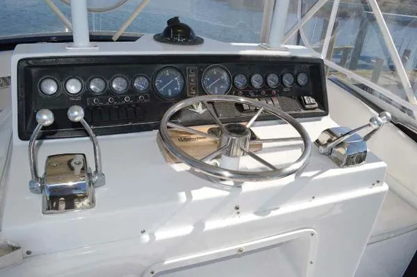 Slide: The Image of Bertram 42 Convertible 1985 - 8