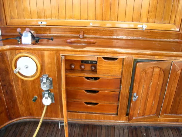 Slide: The Image of Tiffany - 62 Custom Sportfish 1986 - 6