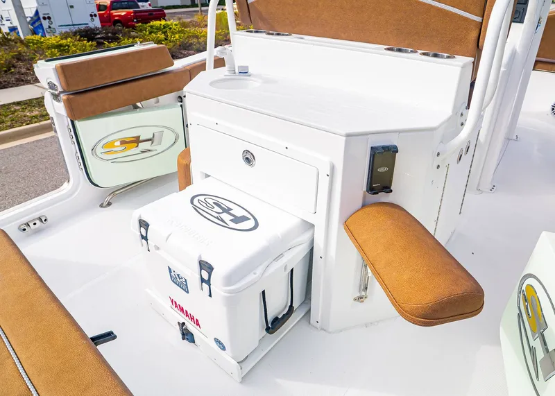 Slide: The Image of Sea Hunt Ultra 265 SE 2026 - 12