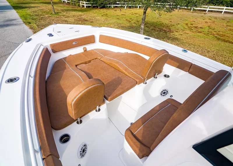 Slide: The Image of Sea Hunt Ultra 265 SE 2026 - 23