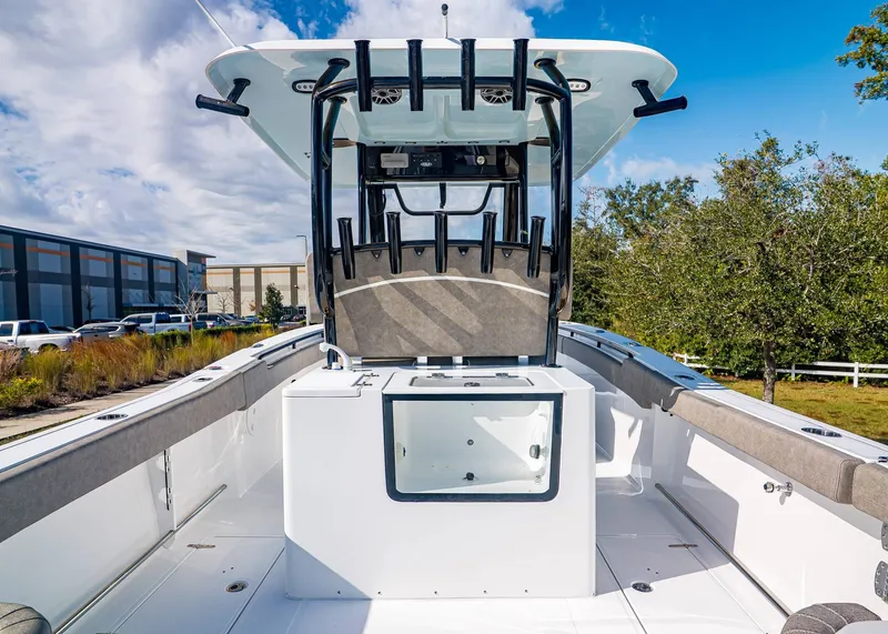 Slide: The Image of Sea Hunt Gamefish 30 Coffin Box 2026 - 10