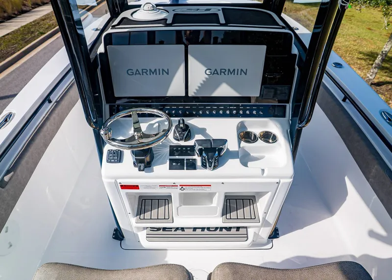 Slide: The Image of Sea Hunt Gamefish 30 Coffin Box 2026 - 15