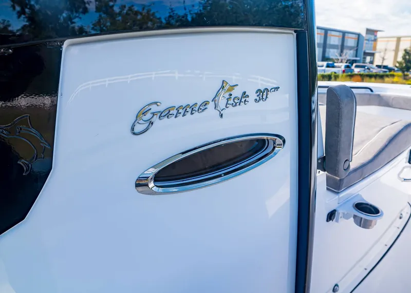 Slide: The Image of Sea Hunt Gamefish 30 Coffin Box 2026 - 22