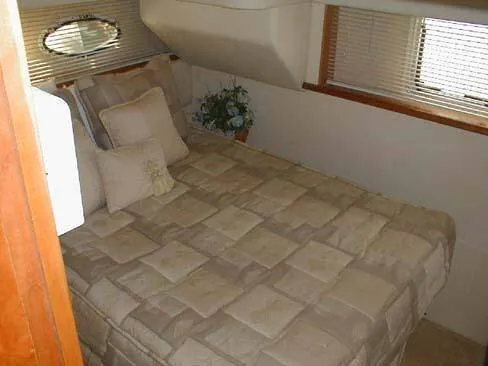 Slide: The Image of Silverton 392 AC Motoryacht 1999 - 4