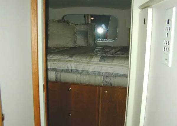 Slide: The Image of Silverton 392 AC Motoryacht 1999 - 5
