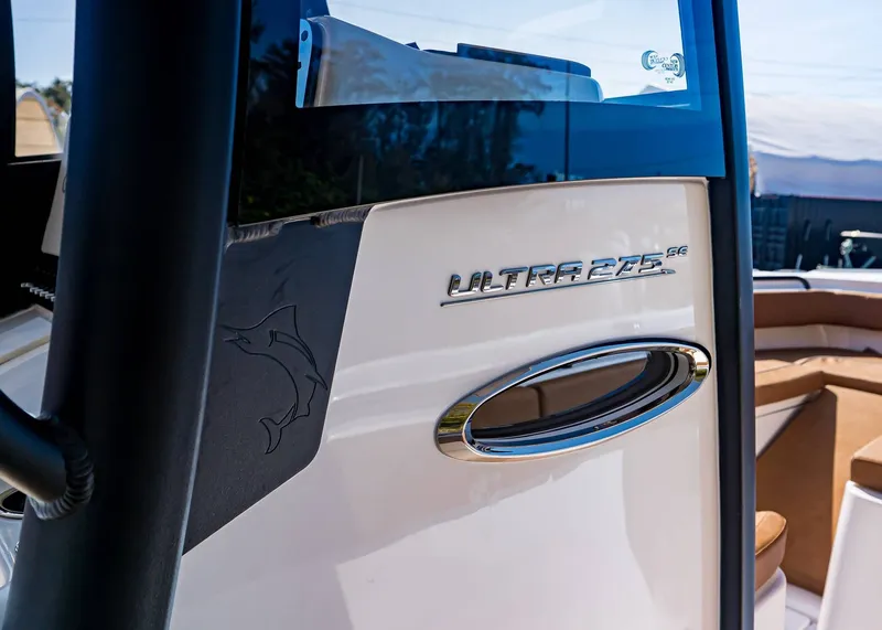 Slide: The Image of Sea Hunt Ultra 275 SE 2026 - 11