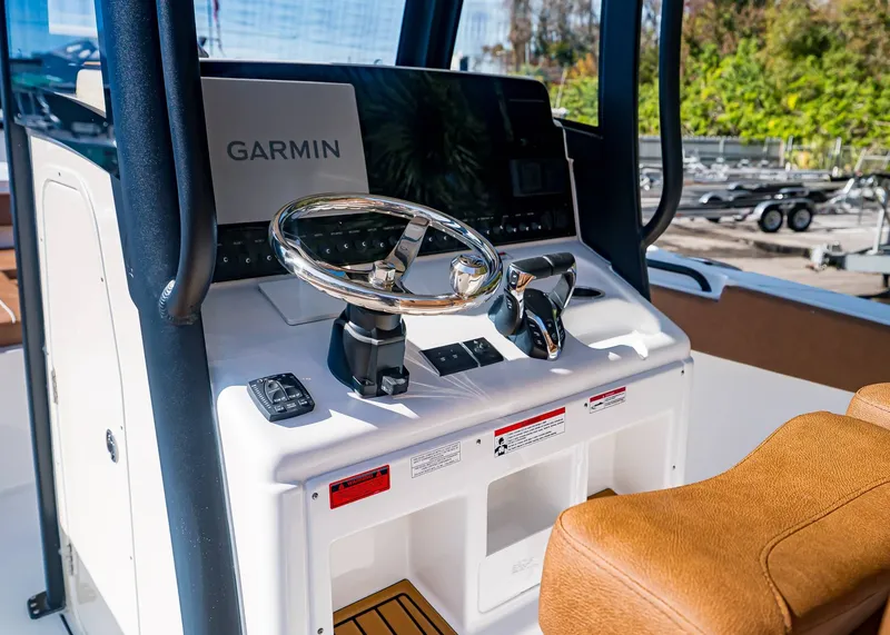 Slide: The Image of Sea Hunt Ultra 275 SE 2026 - 13