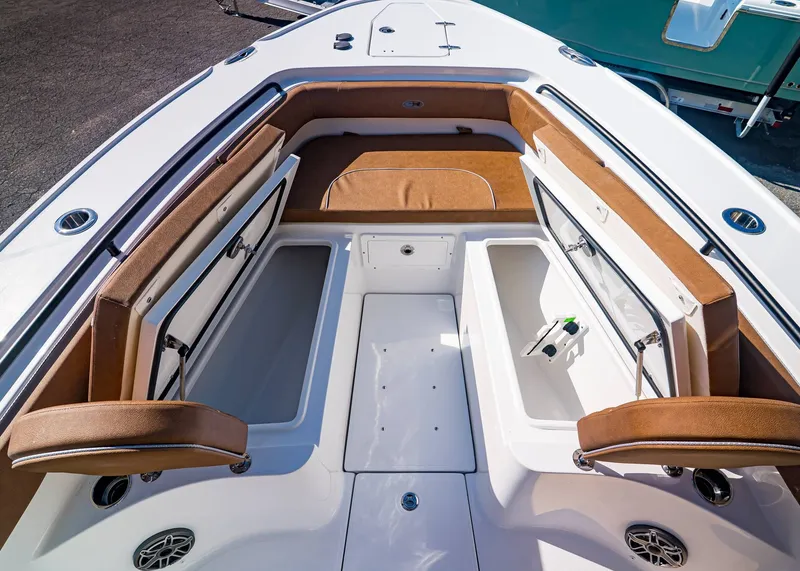 Slide: The Image of Sea Hunt Ultra 275 SE 2026 - 22