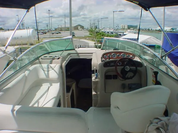 Slide: The Image of Sea Ray 260 Sundancer 2001 - 10