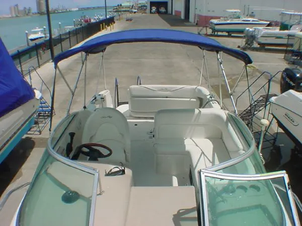 Slide: The Image of Sea Ray 260 Sundancer 2001 - 11