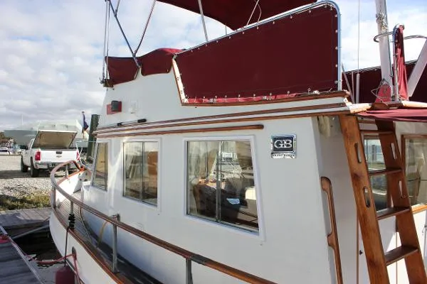 Slide: The Image of Grand Banks 32 Sedan 1977 - 7