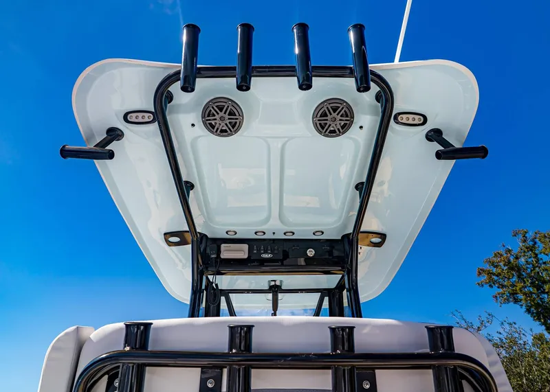 Slide: The Image of Sea Hunt BX 25 FS 2026 - 10