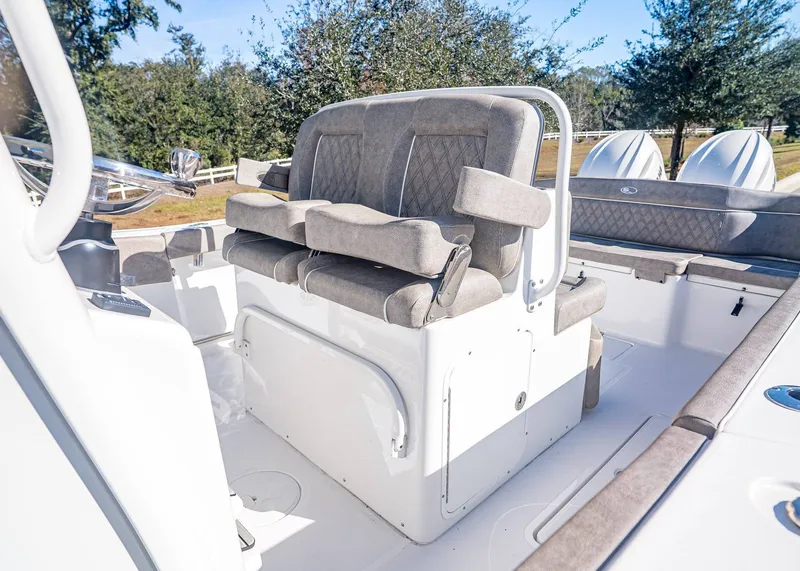 Slide: The Image of Interior of Sea Hunt Ultra 275 CB boat, model year 2026. - 22
